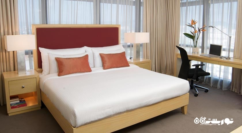 تخت بزرگ سوئیت دوخوابه