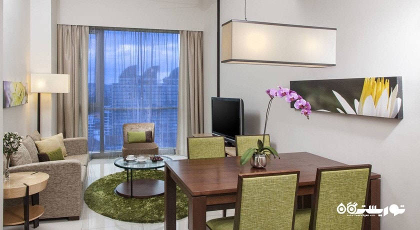 میز غذاخوری آپارتمان دلوکس