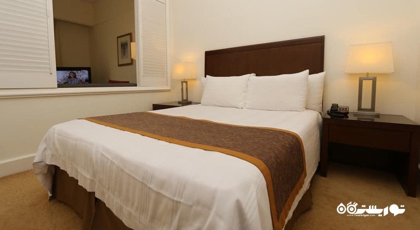 تخت بزرگ آپارتمان سوپریور یک خوابه