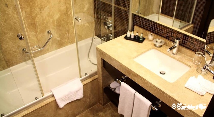 حمام و سرویس بهداشتی اتاق ها