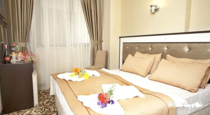 نمای تخت بزرگ اتاق دبل