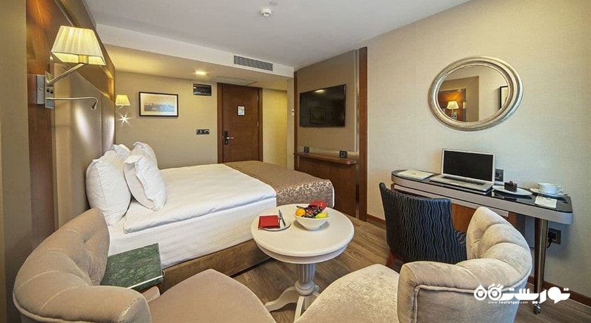 محوطه نشیمن سوئیت جونیور