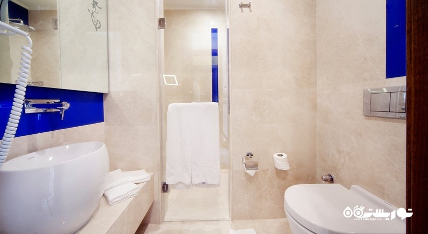 حمام و سرویس بهداشتی اتاق ها