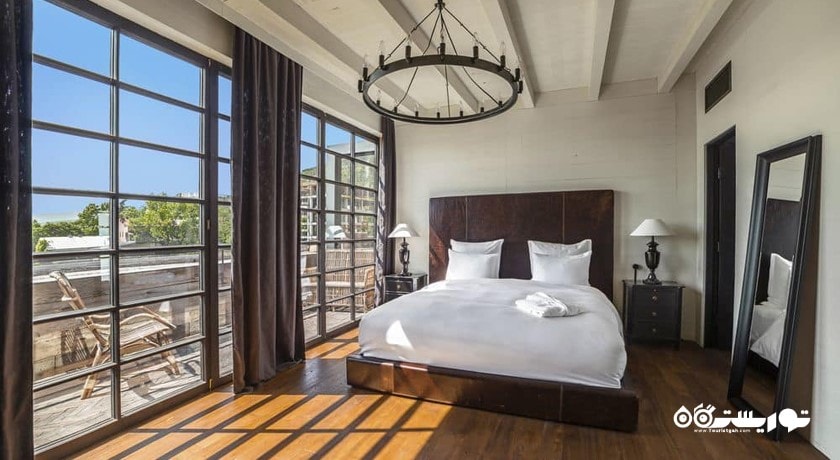 اتاق تراس هتل رومز تفلیس