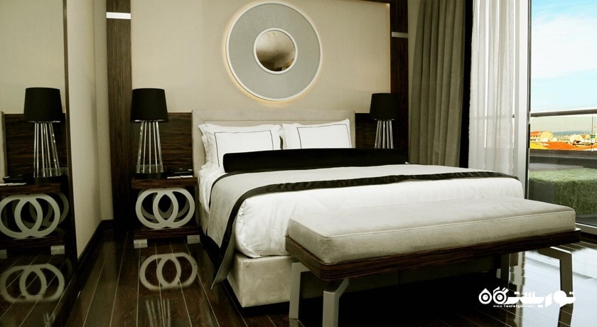 تخت بزرگ اتاق سوپریور با تراس