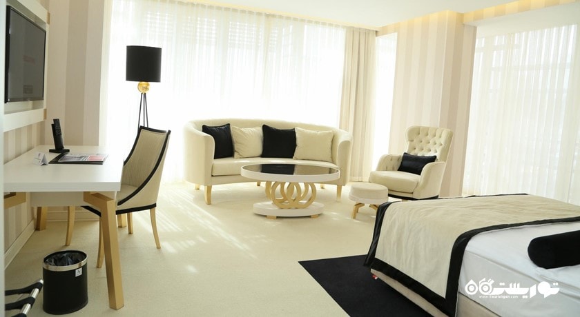 محوطه نشیمن سوئیت کرنر