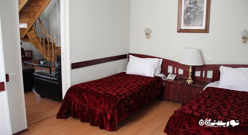 نمای تخت های اتاق دوبلکس