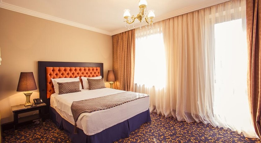 اتاق دلوکس هتل اینتوریست پالاس