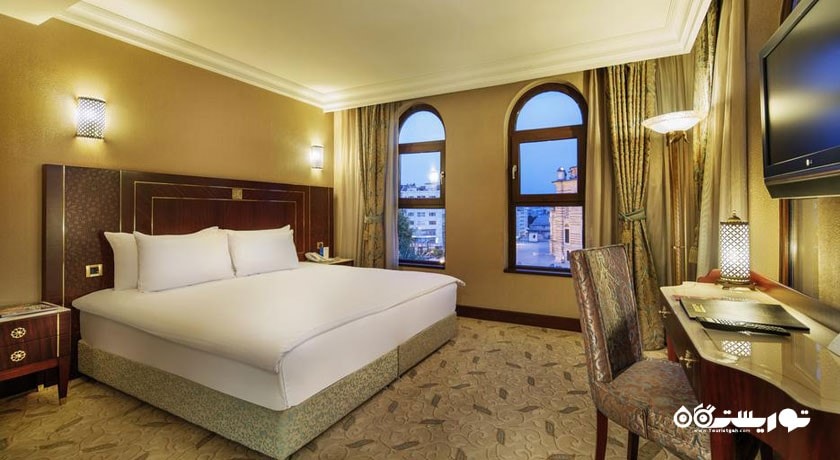 نمای تخت بزرگ سوئیت جونیور