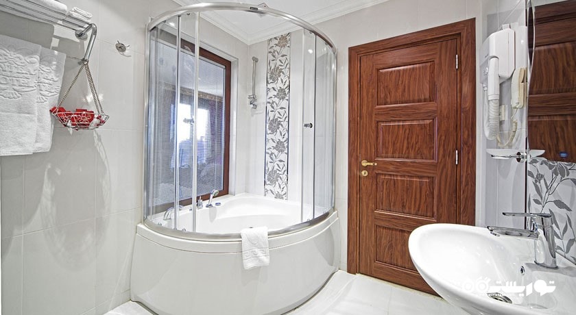 حمام و سرویس بهداشتی اتاق ها