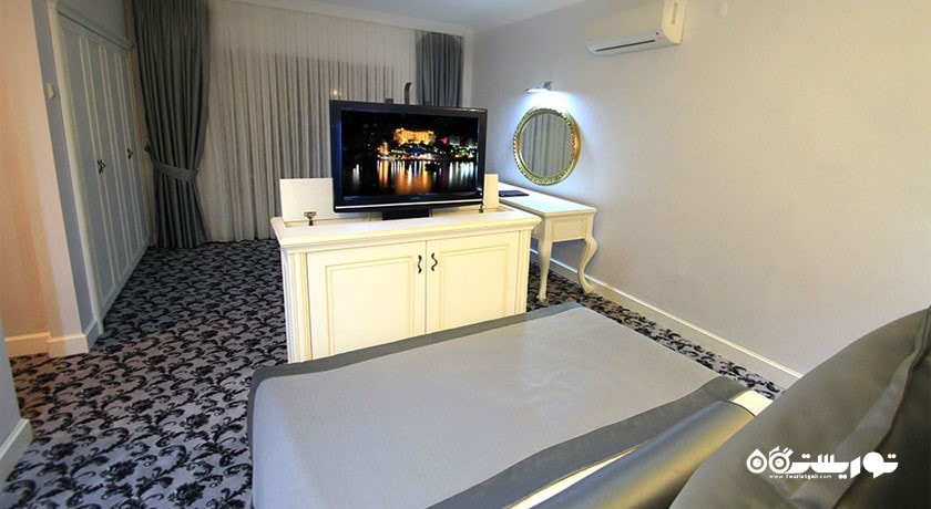 نمای تخت بزرگ سوئیت هتل