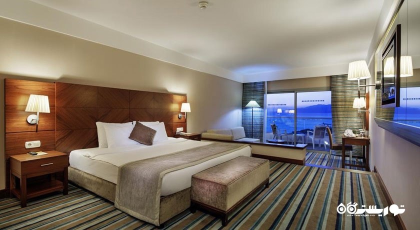 نمای تخت بزرگ اتاق سوپریور