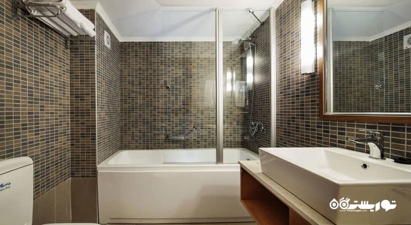 حمام و سرویس بهداشتی اتاق ها