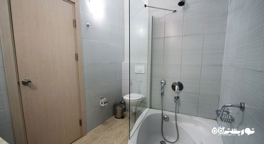 حمام و سرویس بهداشتی اتاق ها