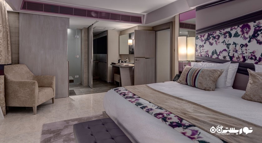 نمای تخت بزرگ سوئیت دلوکس