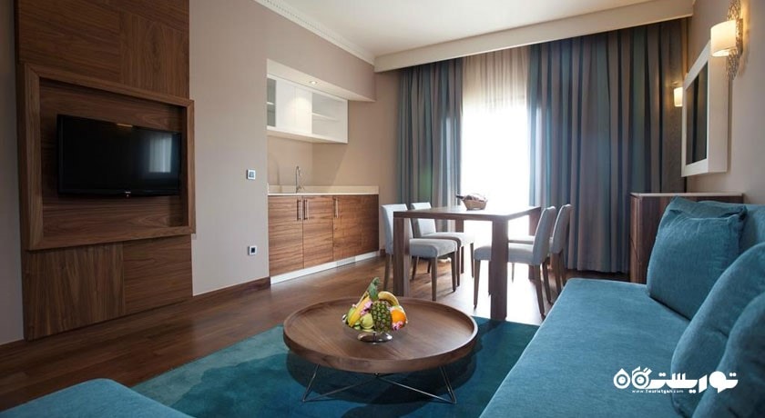 محوطه نشیمن سوئیت فمیلی