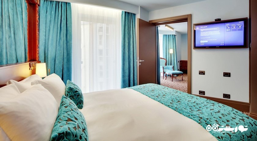 نمای تخت بزرگ سوئیت جونیور