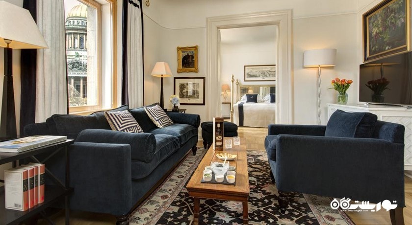 محوطه نشیمن سوئیت رویال