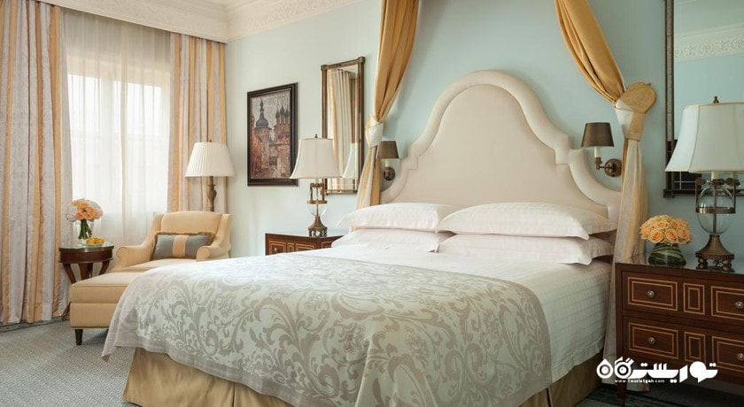 نمای تخت بزرگ سوئیت پرمیوم