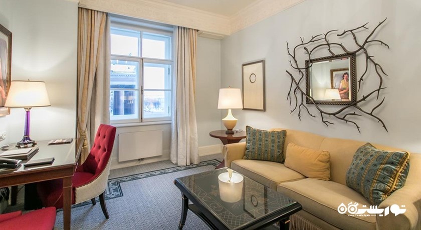 محوطه نشیمن سوئیت دلوکس