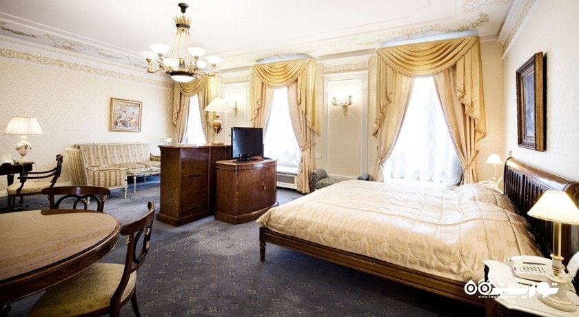 نمای تخت بزرگ سوئیت استودیو