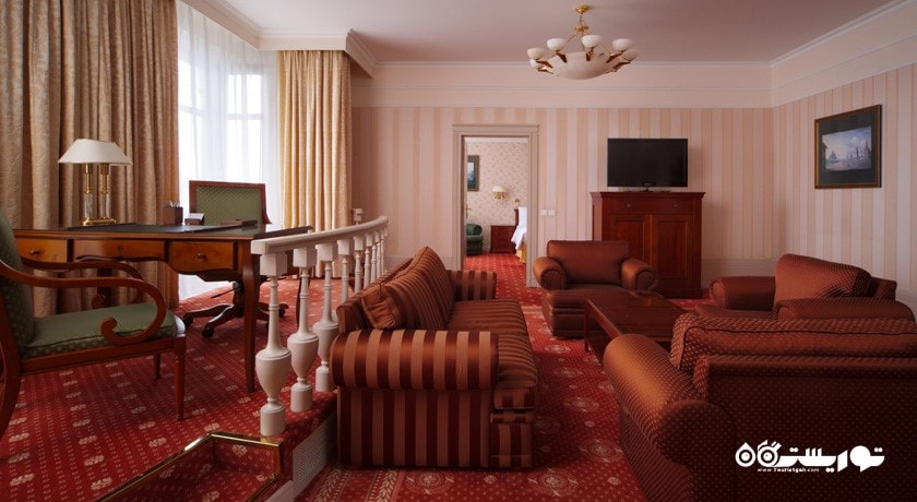 محوطه نشیمن سوئیت امبسدور