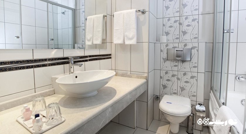 حمام و سرویس بهداشتی اتاق ها