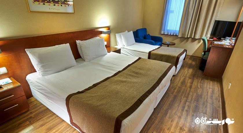 اتاق استاندارد تریپل هتل فرونیا