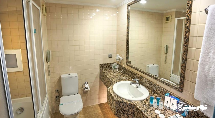 حمام و سرویس بهداشتی اتاق ها