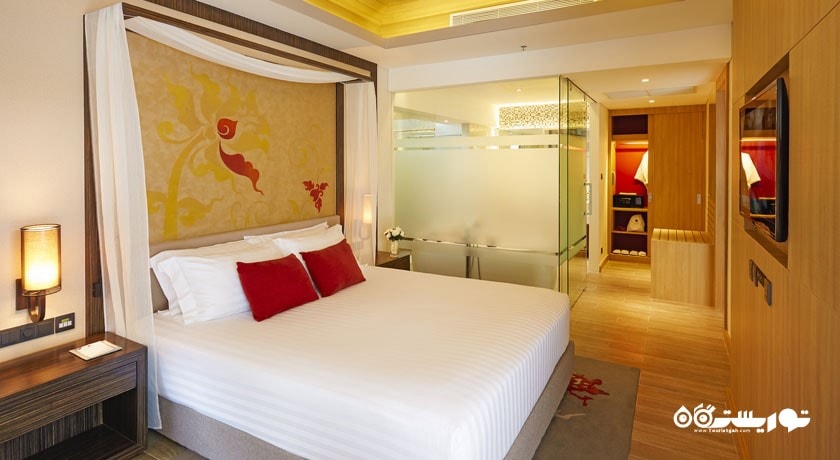 نمای تخت بزرگ ویلا دوخوابه