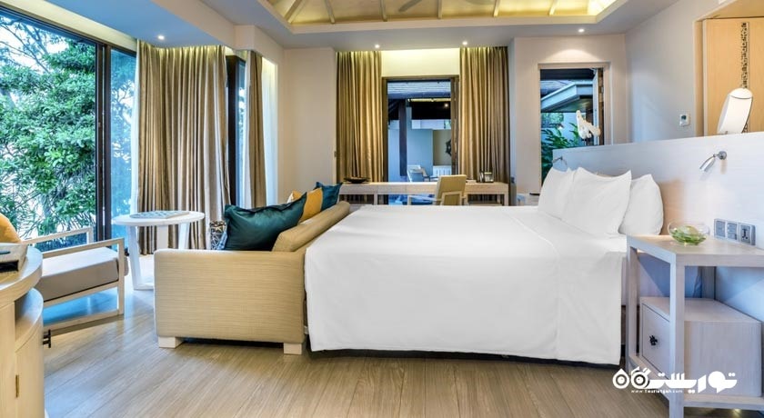 نمای تخت بزرگ ویلا دوخوابه