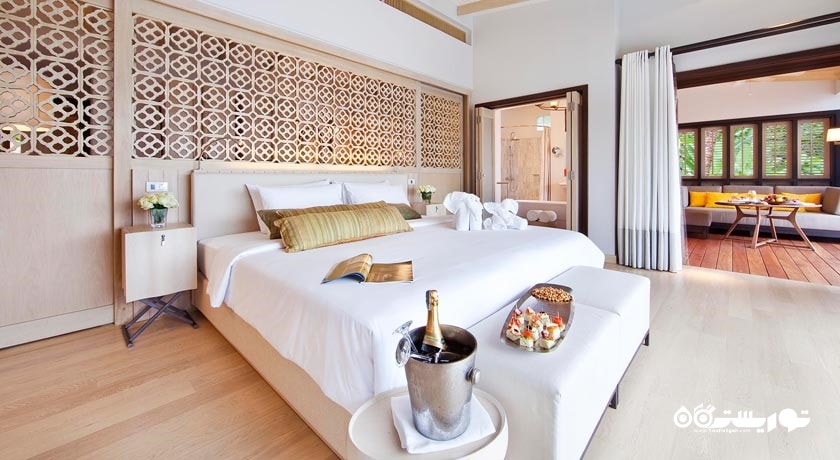نمای تخت بزرگ ویلا دوخوابه