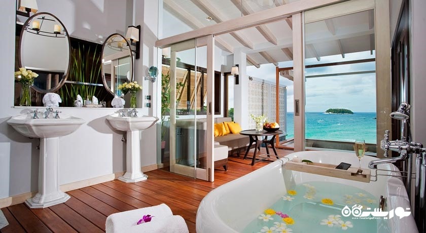 وان حمام ویلا با چشم انداز دریا