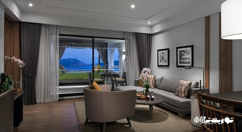 محوطه نشیمن سوئیت رویال