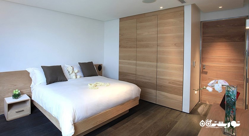 نمای تخت بزرگ ویلا اسکای