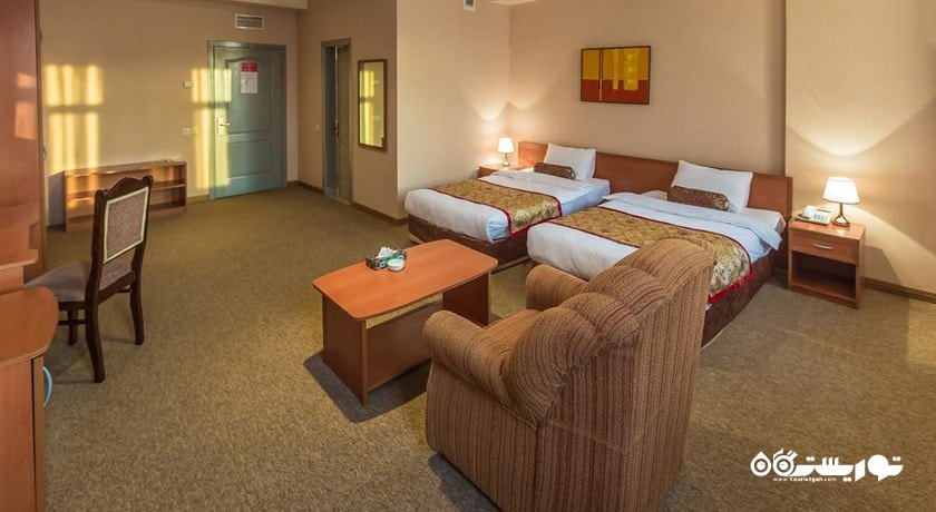 نمای تخت های اتاق توئین