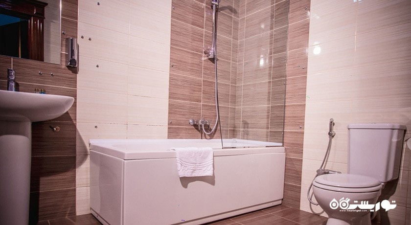 حمام و سرویس بهداشتی اتاق ها