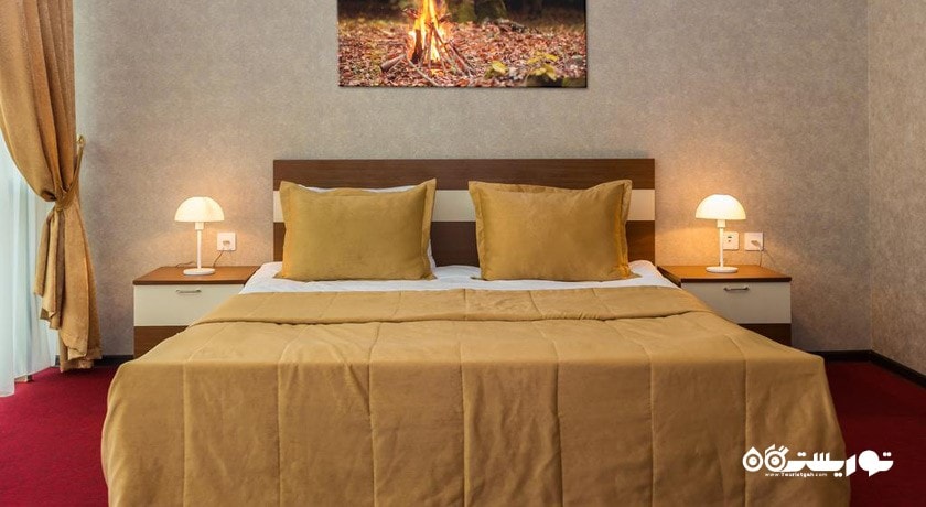 نمای تخت بزرگ اتاق دلوکس
