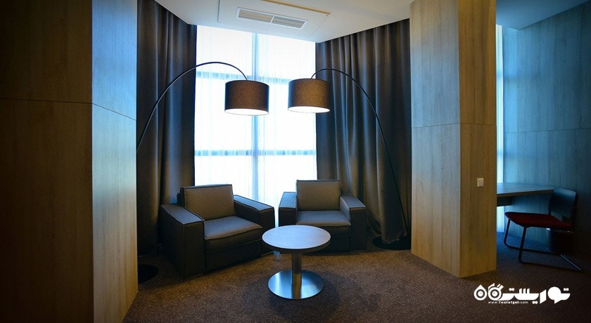 محوطه نشیمن سوئیت اگزکیوتیو