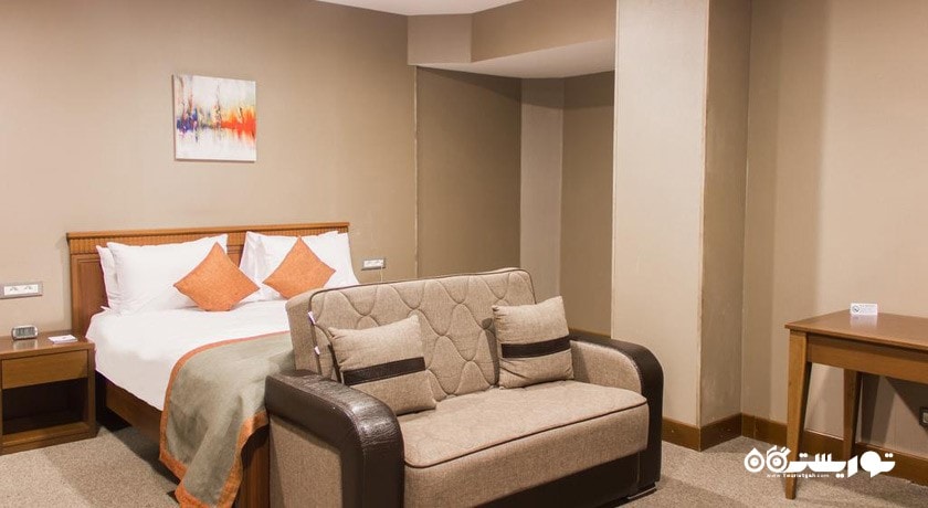 نمای تخت بزرگ اتاق سوپریور