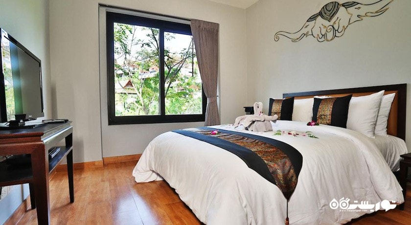 نمای تخت بزرگ سوئیت دوخوابه
