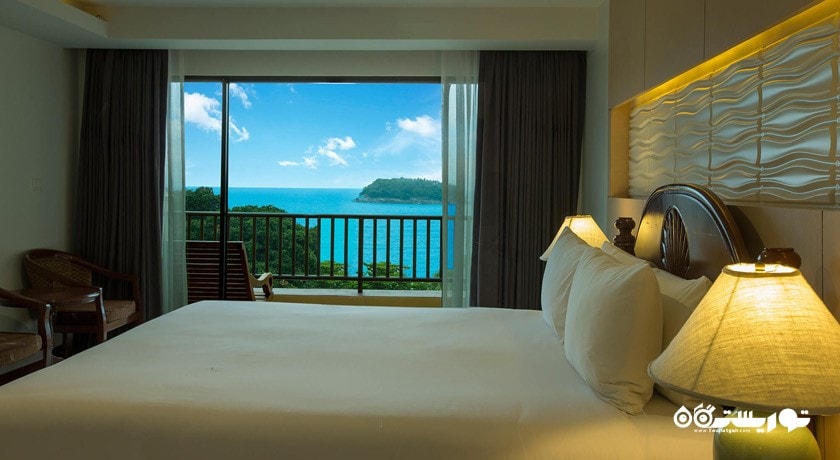 نمای تخت بزرگ اتاق اگزکیوتیو