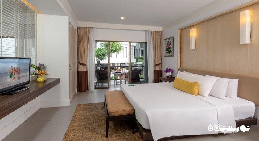 نمای تخت بزرگ سوئیت هتل