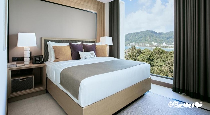 نمای تخت بزرگ سوئیت دوخوابه