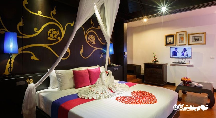 نمای تخت بزرگ ویلا یک خوابه