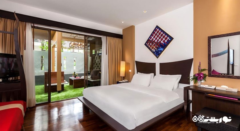 نمای تخت بزرگ اتاق دلوکس