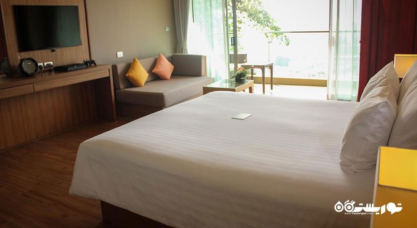 نمای تخت بزرگ اتاق دلوکس کرنر