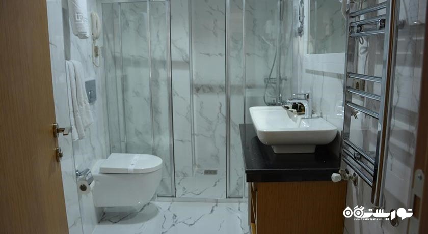 حمام و سرویس بهداشتی اتاق ها