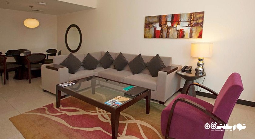 محوطه نشیمن آپارتمان سه خوابه