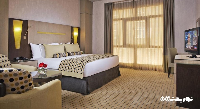 نمای تخت بزرگ اتاق اگزکیوتیو